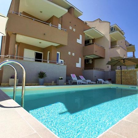 Apartment Mlasina-4 By Interhome Nin Exterior foto