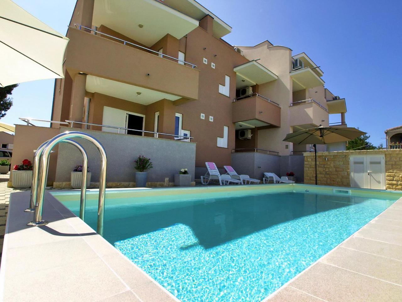 Apartment Mlasina-4 By Interhome Nin Exterior foto